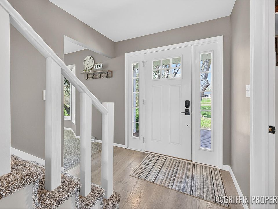 1328 Greenly St, Hudsonville, MI 49426 | Zillow