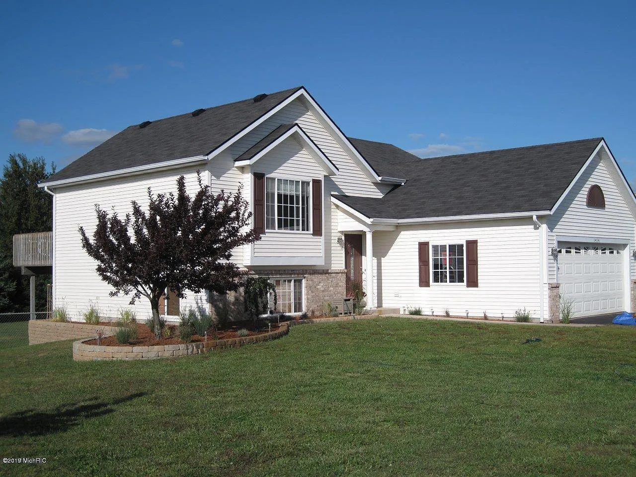 6454 Thornapple Valley Dr photo 1
