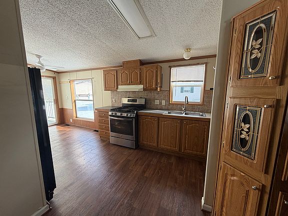 4th image of 161 Jacqualyn Dr