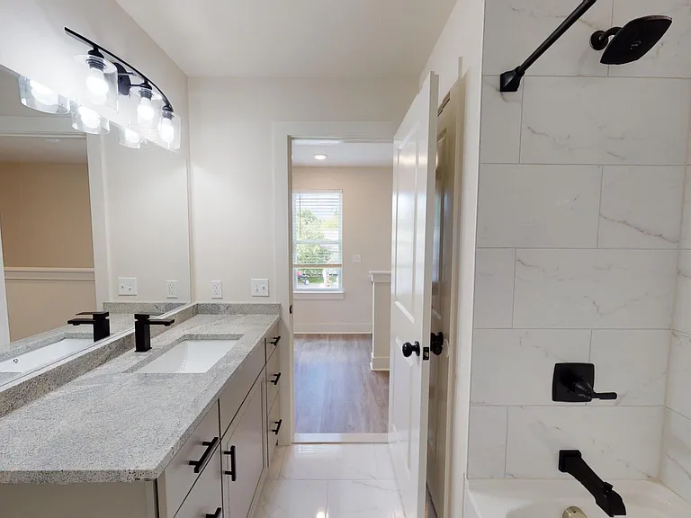 322 Donovan St — Photo 14