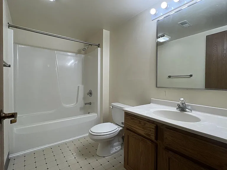 1925 Pulpit Rock Ln #206A — Photo 2