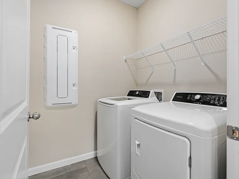 3987 Bloomfield Ct — Photo 15