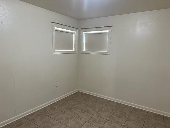 2nd image of 104 Darlene St