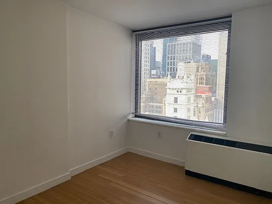 Rented by RSNY Realty | media 21