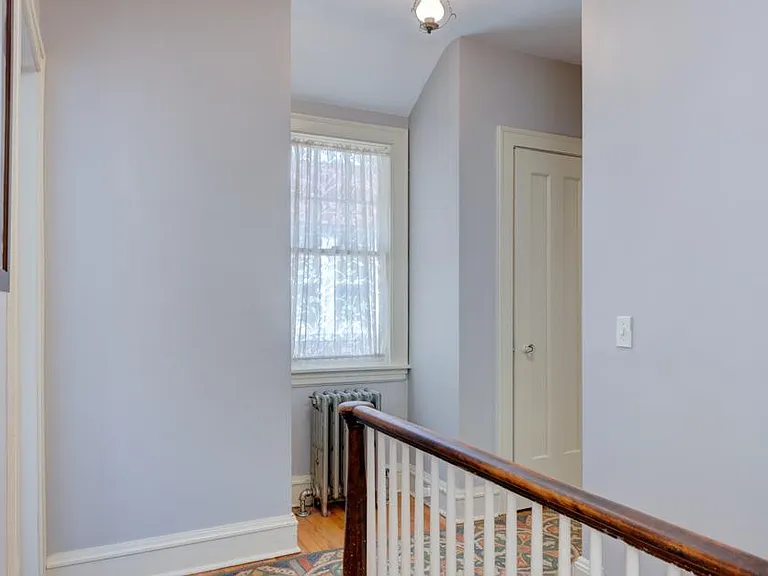 122 Central Park Ave — Photo 21