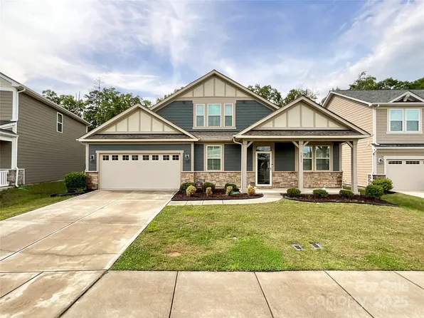 1211 Calder Dr, Indian Trail, NC 28079