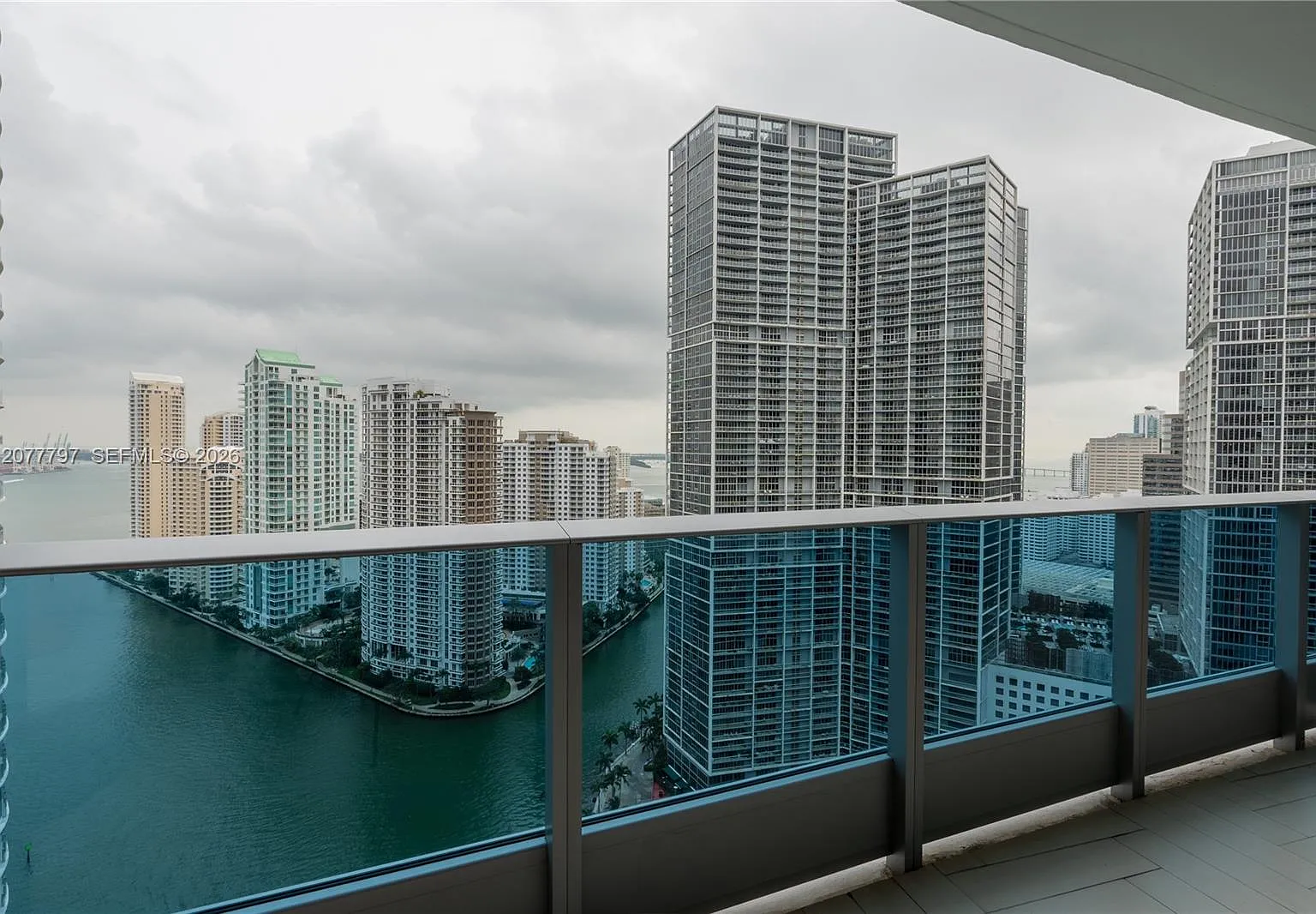 Epic West Condo — Photo 1
