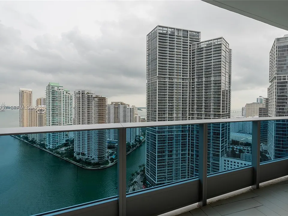 200 Biscayne Boulevard Way #3305