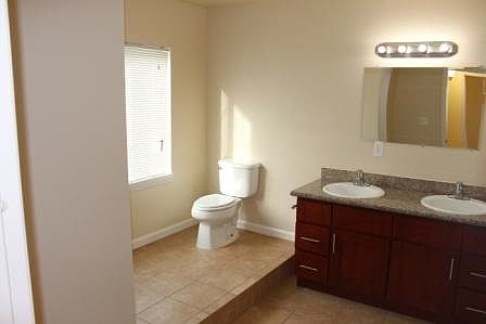 5th image of 152 Leibrandt Ave APT C