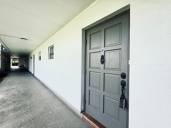 5th image of 1201 Hillcrest Court #109