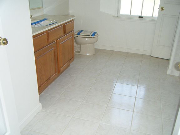 5th image of 41125 Glenwood Ln