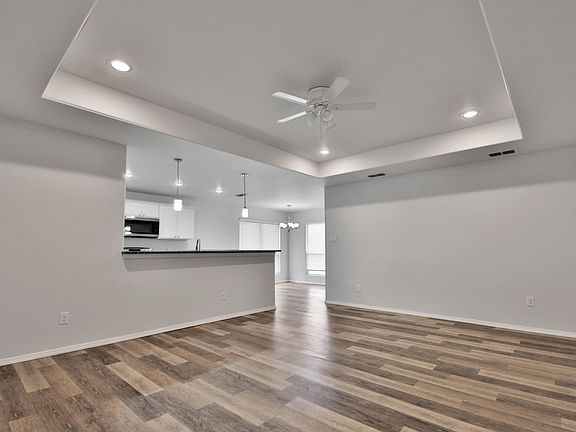 5th image of 8411 10th Pl