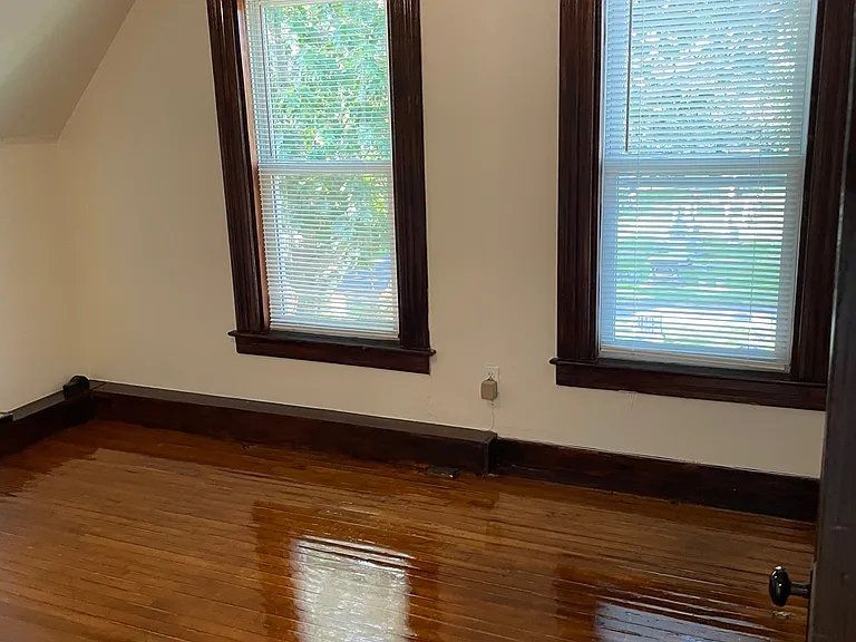21 Cedar St #3 — Photo 1
