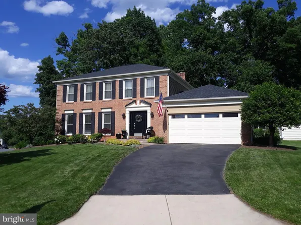 13116 Nestlewood Ct, Herndon, VA 20171