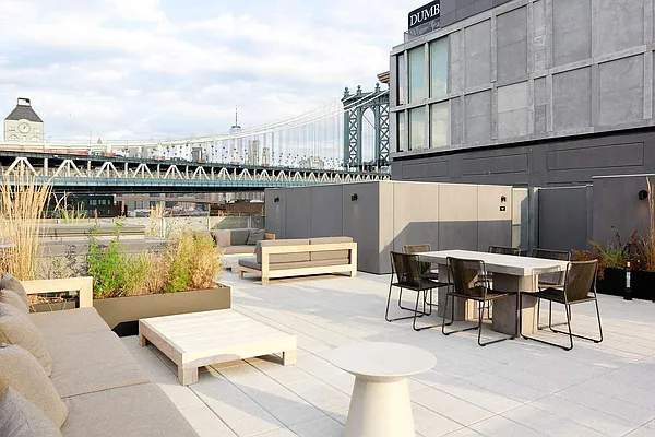 Sold by Sotheby's International Realty | media 22