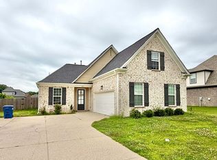 5893 Tucker Landing Dr, Horn Lake, MS 38637