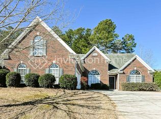 4104 Roslindale Ln, Buford, GA 30519