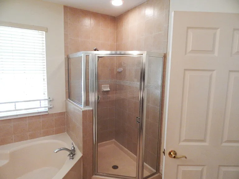 8444 SW 29th St — Photo 16