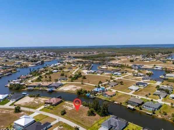 2306 NW 37th Pl, Cape Coral, FL 33993
