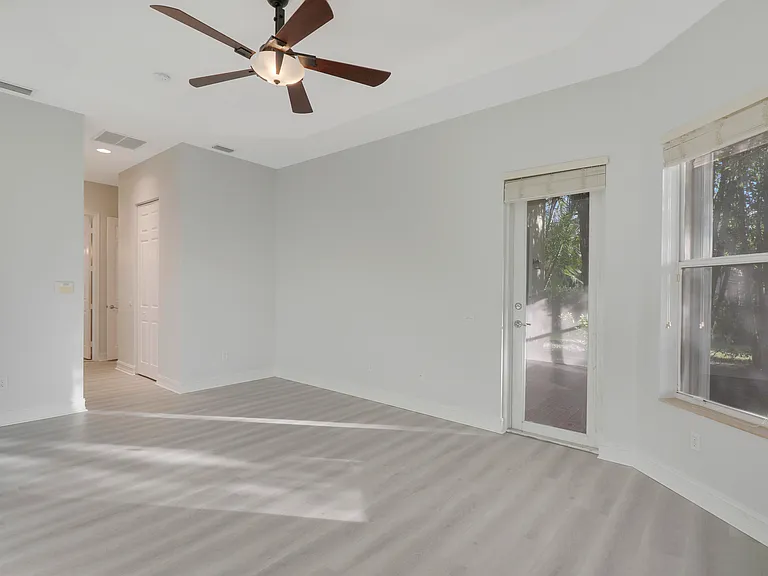 11351 Majestic Acres Ter — Photo 14