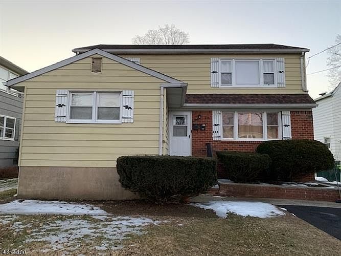 1st image of 448 Midland Ave #2