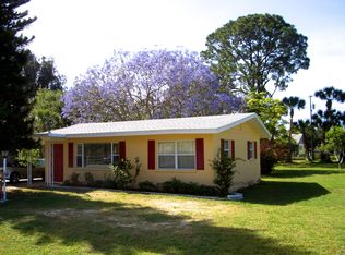 120 1st St, Nokomis, FL 34275