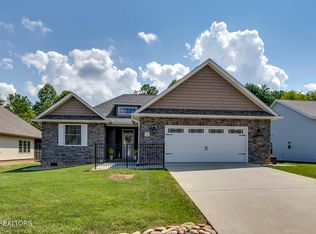 156 Elokwa Way, Tellico Plns, TN 37774
