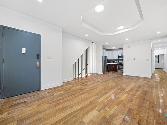 4th image of 235 Marion St #1A