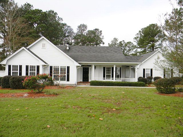 1st image of 2606 Carmon Dr