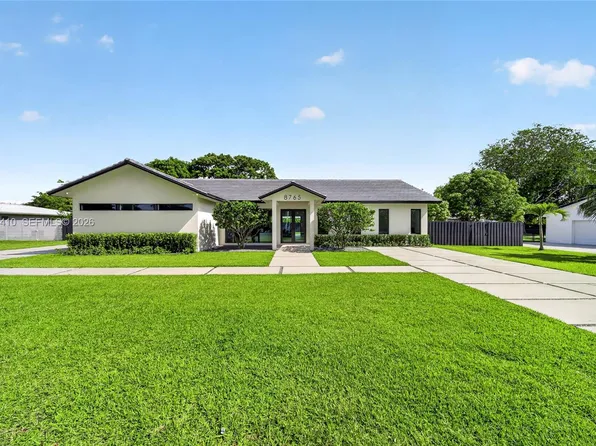 8765 SW 175th St, Palmetto Bay, FL 33157