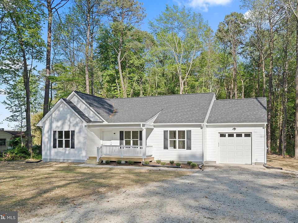 1st image of 326 Lake Anna Dr