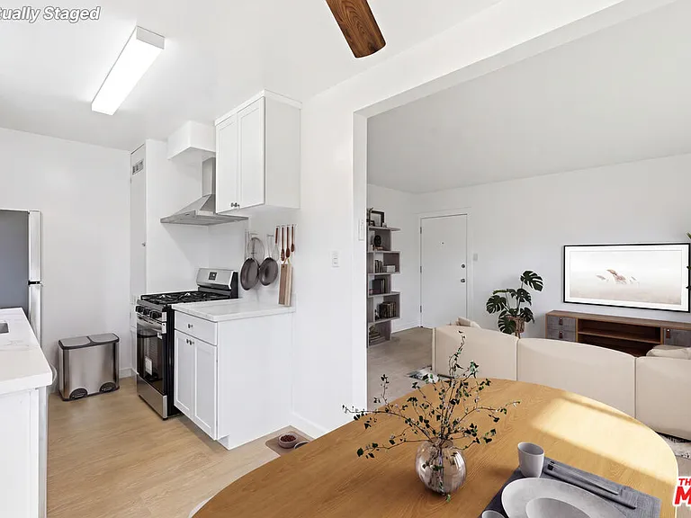 4919 Coldwater Canyon Ave #1 — Photo 3