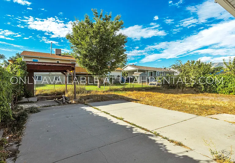 7367 W Jefferson Rd — Photo 3