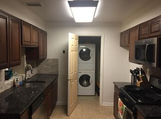 5813 Cove Landing Rd APT 102, Burke, VA 22015