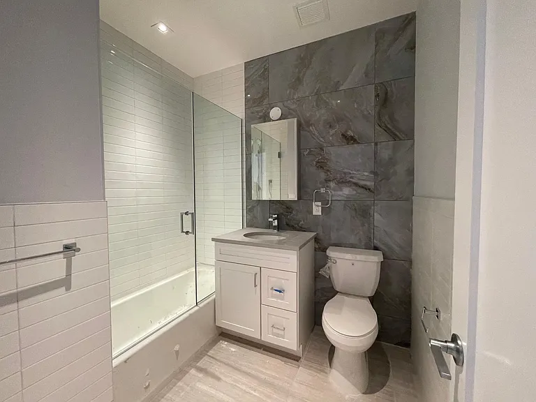 251 E Park Ave #1F — Photo 10