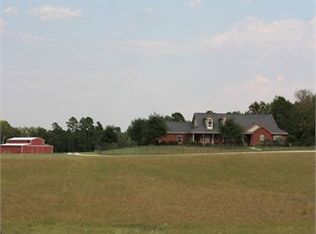 16451 S St Hwy 19, Elkhart, TX 75839