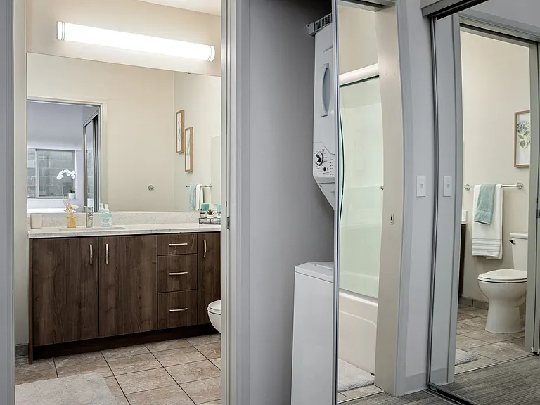 Orchard Crossing | Bathroom