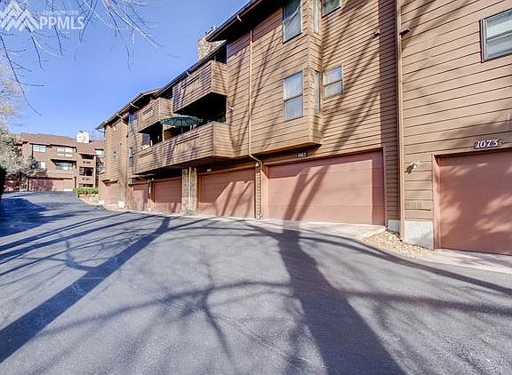 2nd image of 1065 Moorings Dr