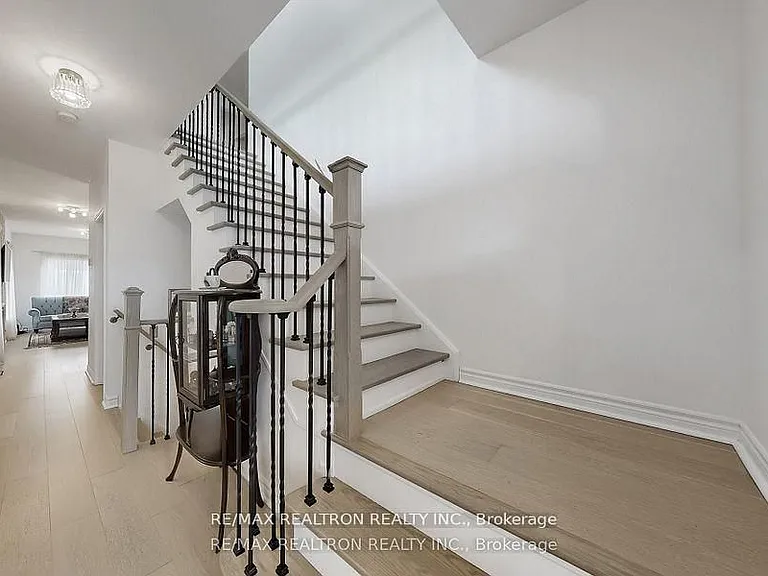 37 Jonas Millway Whitchurch — Photo 19