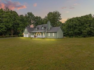 887 Barnes Rd, Hyde Park, VT 05655