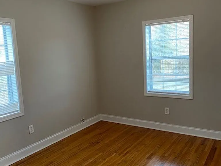 1304 Lineberger St — Photo 2
