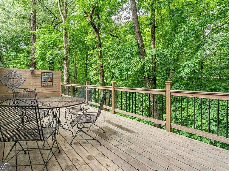 3924 Ashford Dunwoody Rd NE — Photo 26