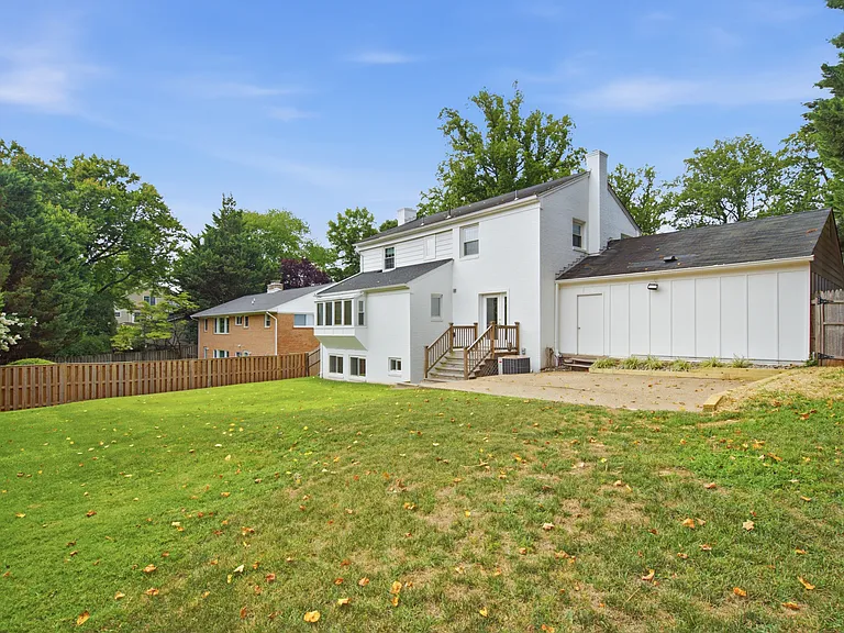 7517 Granada Dr — Photo 14