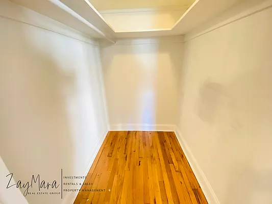 Rented by ZAYMARA Real Estate Group LLC | media 10