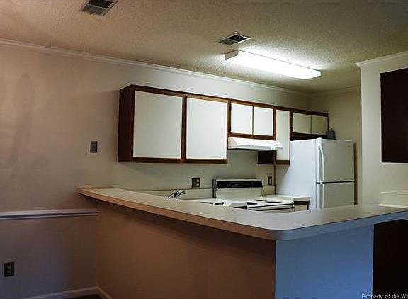 4th image of 107 Stratford Dr APT H