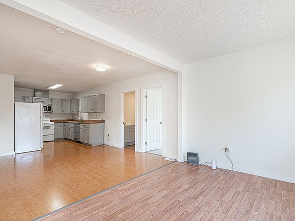 2nd image of 1537 Salem Ave SE #A