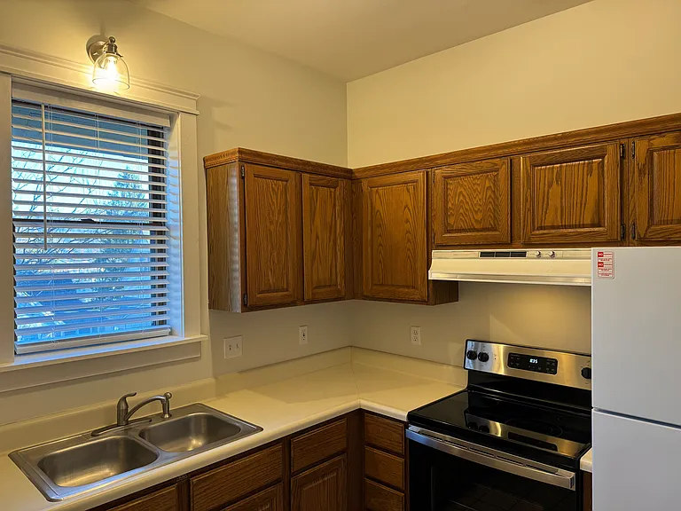 68 W 2nd St #68 — Photo 4