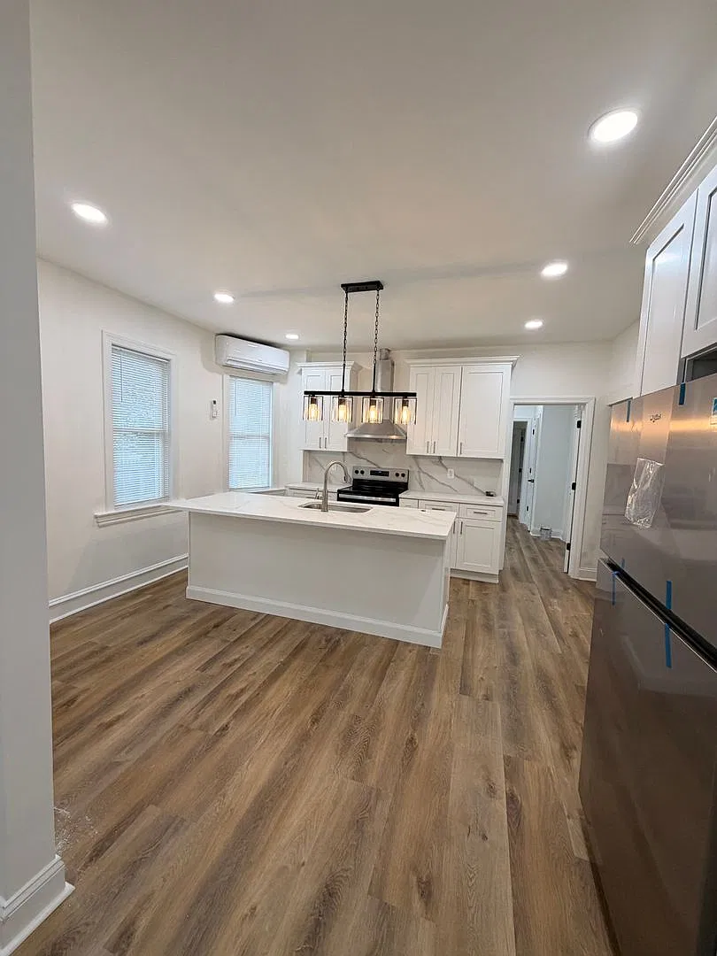 Modern 2BR Luxury in the Heart of Media-Steps from State Street — Photo 1