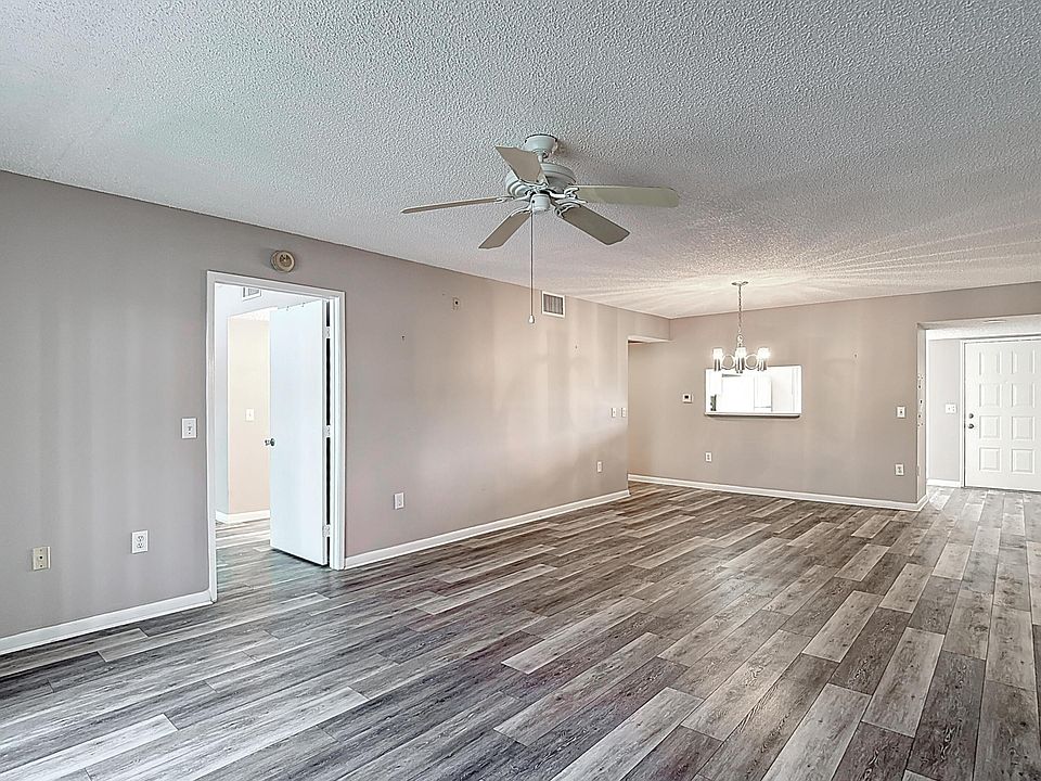 1st image of 13700 SW 14th Street #206d