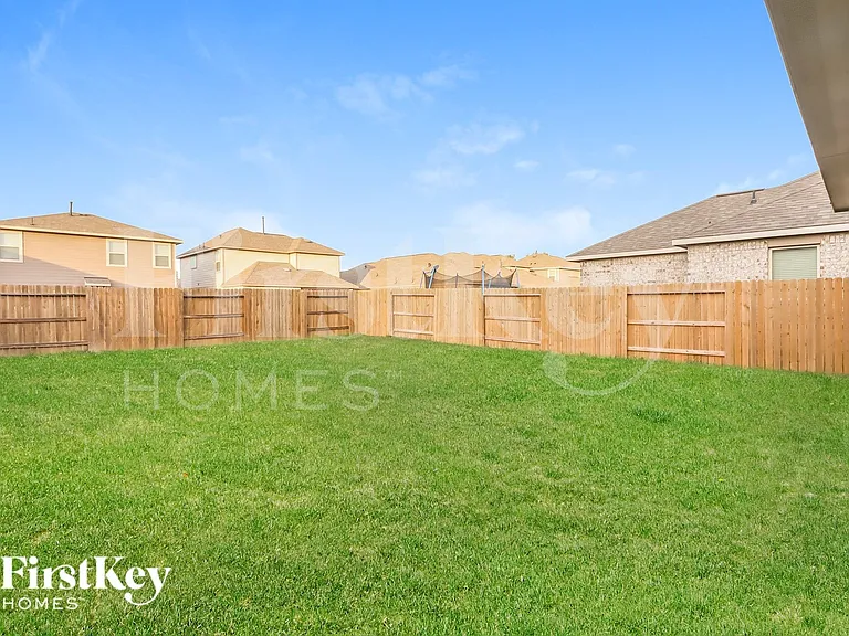 12907 Silverbank Run Dr — Photo 14